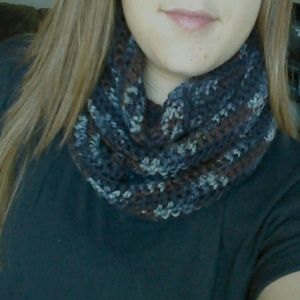 Warm infinity scarf
