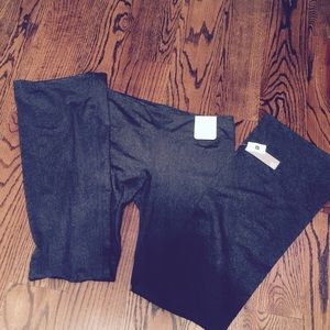 NWT /M long Gap exercise Pants