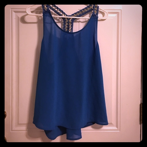 Blue Chain Tank