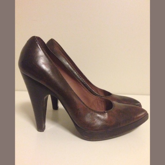 Miu Miu Pointed Platforms Chocolate Brown - Picture 2 of 4