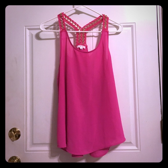Pink chained tank