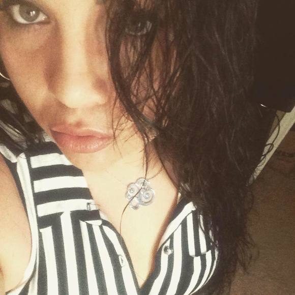 Meet your Posher, Finny