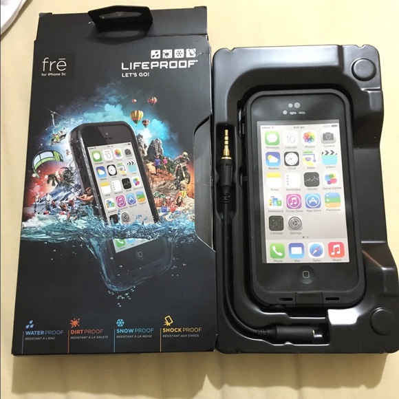 Frē Lifeproof case for iPhone 5c - Picture 2 of 4