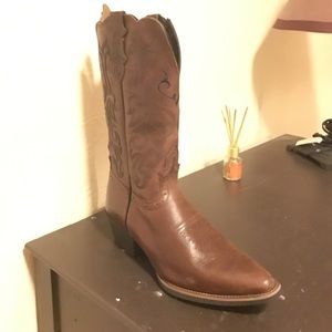 Women's Justin's Cowboy Boots