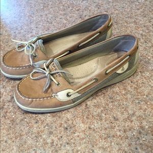 Sperry Top-Siders!