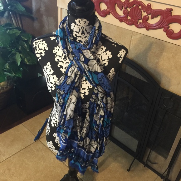 sold with bundle