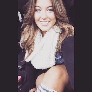 Meet your Posher, Karlie