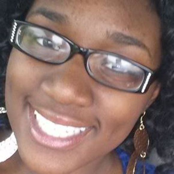 Meet your Posher, Kailyn - Picture 1 of 1