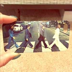 ON HOLD The Beatles Abbey Road IPhone 5 case