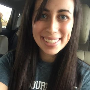 Meet your Posher, Izzy