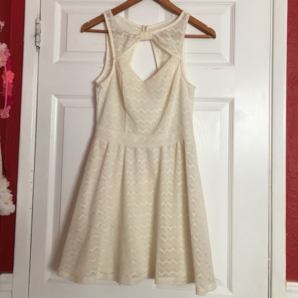 Short Creme Dress