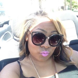 Meet your Posher, Dashanetha