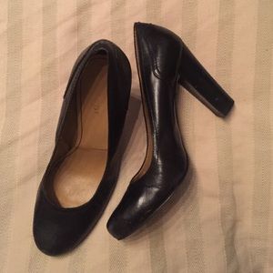 Nine West four inch pumps