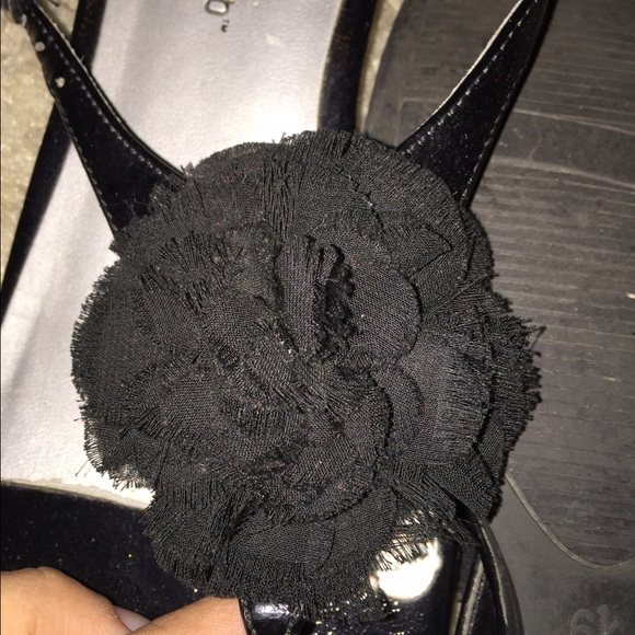 Black flower sandals - Picture 3 of 3