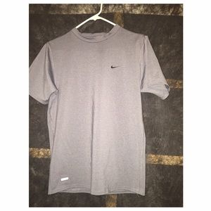 Men's Nike dry-fit size XL