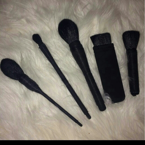 NARS   kabuki brush set
