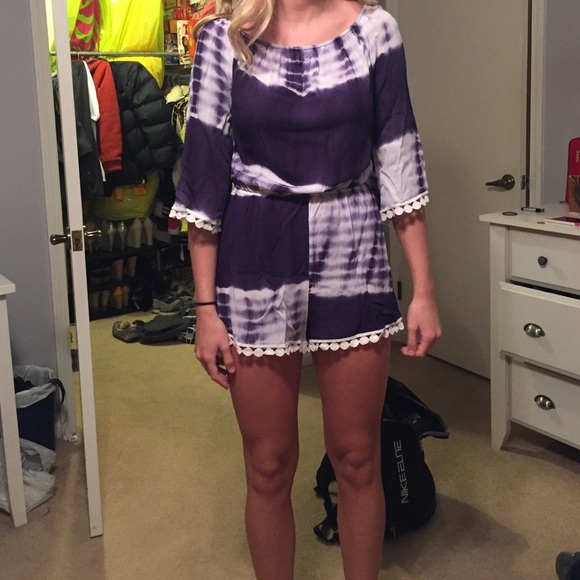 Navy and white romper - Picture 2 of 3