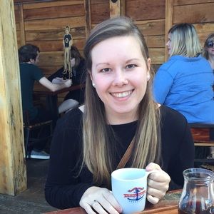 Meet your Posher, Elizabeth