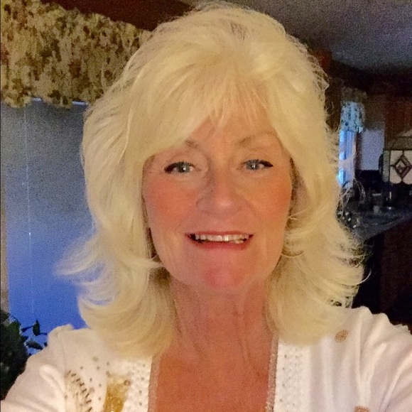 Meet your Posher, Wendy
