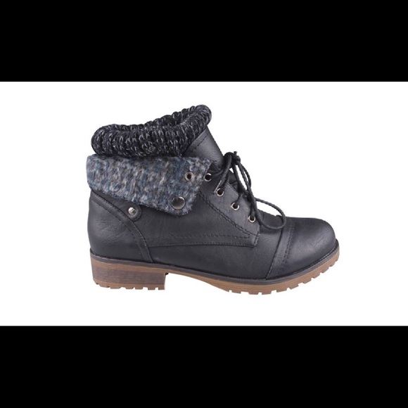 Short boots