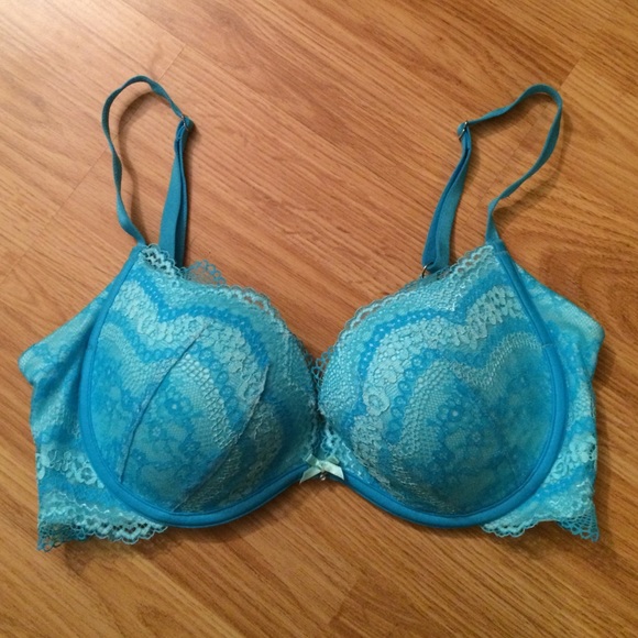 Victoria Secret Plunge Bra