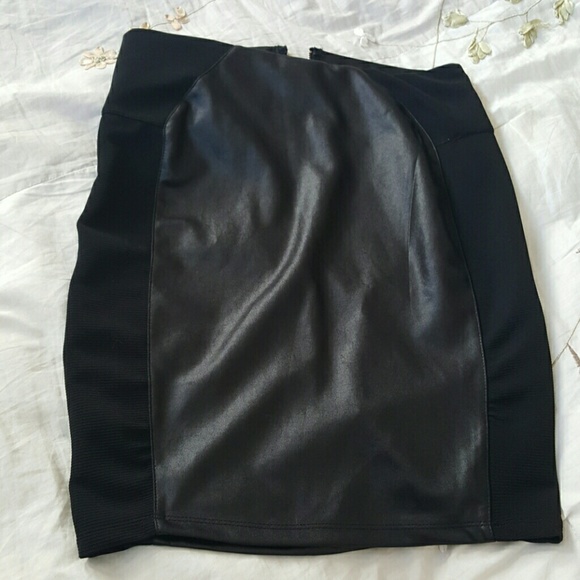 Black skirt