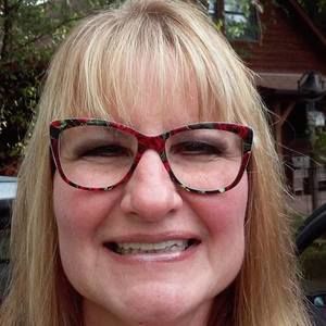 Meet your Posher, Debbie