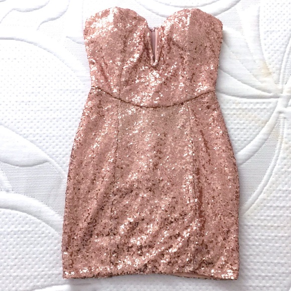 TOBI Sweet heart bodycon dress in rose gold sequin