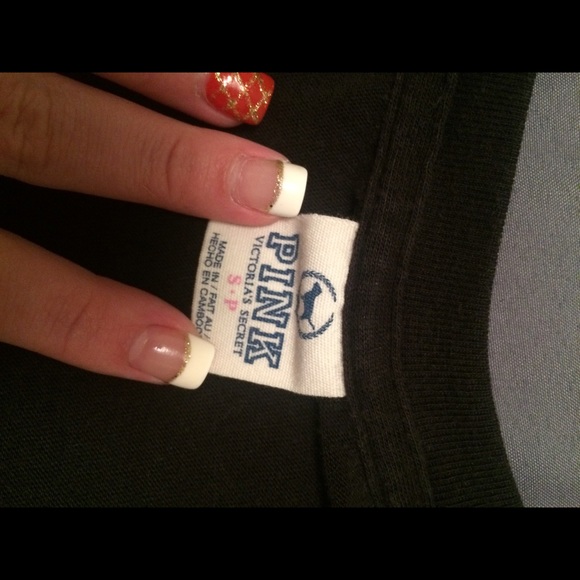 VS Pink tee - Picture 2 of 2