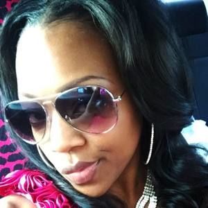 Meet your Posher, Simone