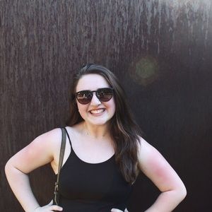 Meet your Posher, Julia