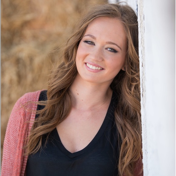 Meet your Posher, Lilly