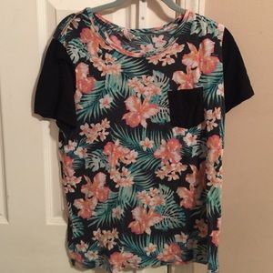 VS PINK TROPICAL T-SHIRT