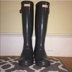 Size 9 Gray Hunter Rain Boots