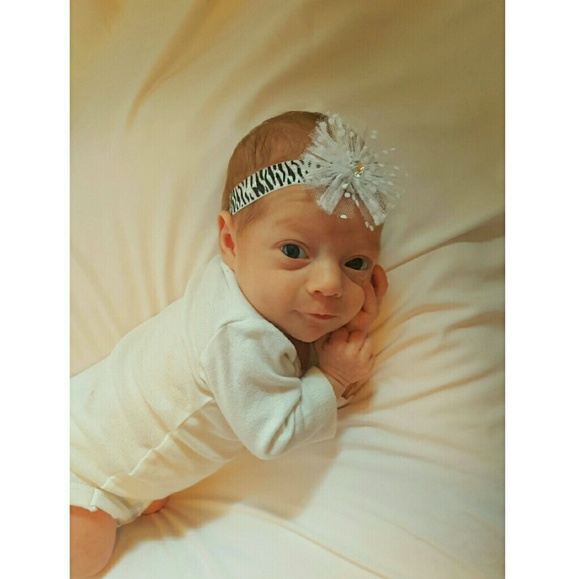 💕 MEET YOUR POSHER 💕 - Picture 3 of 4