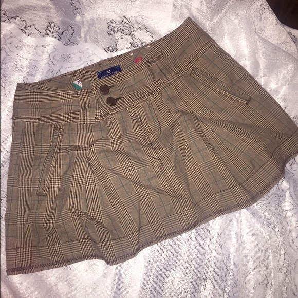 American Eagle plaid skirt