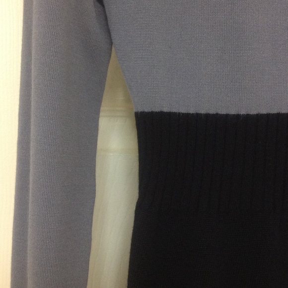 Color Block Pullover - Picture 2 of 3