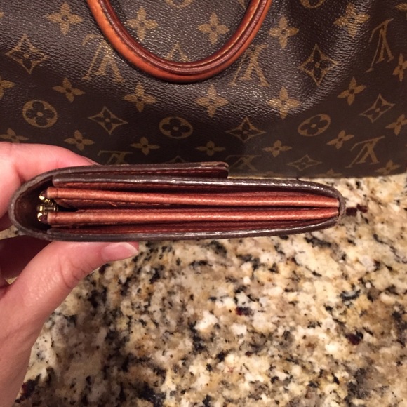 Additional pictures Louis Vuitton SOLD