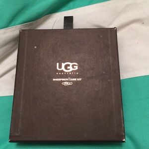 UGG sheepskin care kit