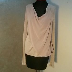 Grey long sleeve tee