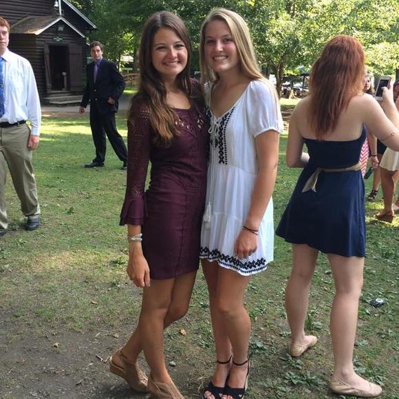 Meet your Posher, Emily - Picture 1 of 1