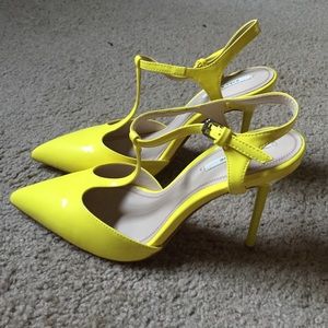 Pointy heels