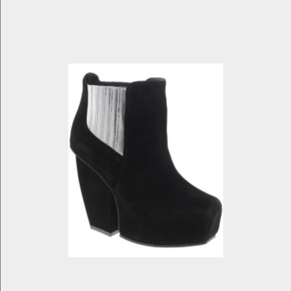 Messeca Suede Andi Boots