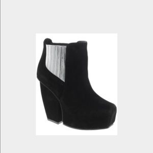 Messeca Suede Andi Boots