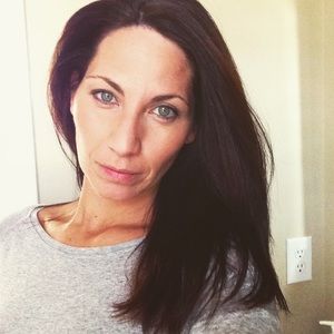 Meet your Posher, Isis