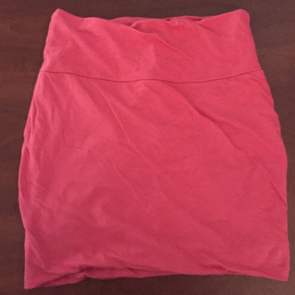 Pink strapless top