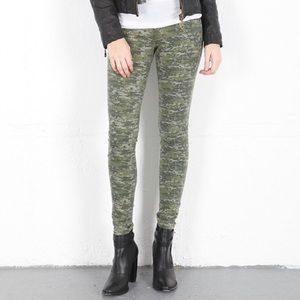 Rag & Bone Skinny Camo Jeans Size 29 Made in USA.