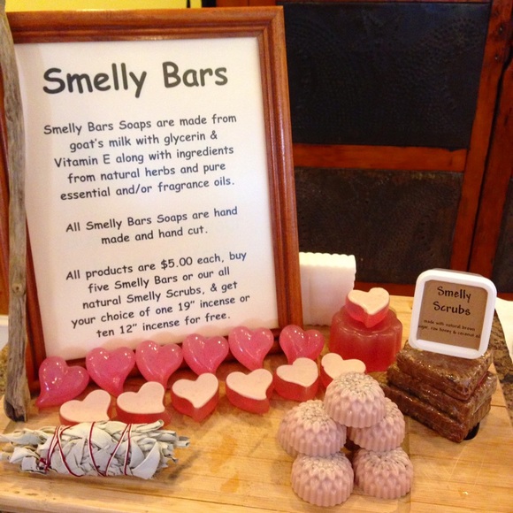 MEET YOUR POSHER AND INTRODUCING MY SMELLY BARS💜 - Picture 4 of 4