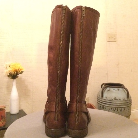 Frye Phillip Harness tall boot cognac leather sz 9 - Picture 2 of 4