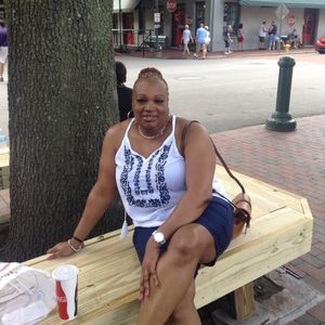 Meet your Posher, Debbie